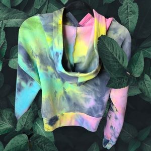 Tie-Dye Cropped Hoodie